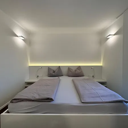 Appartement Stella Regia 4 *